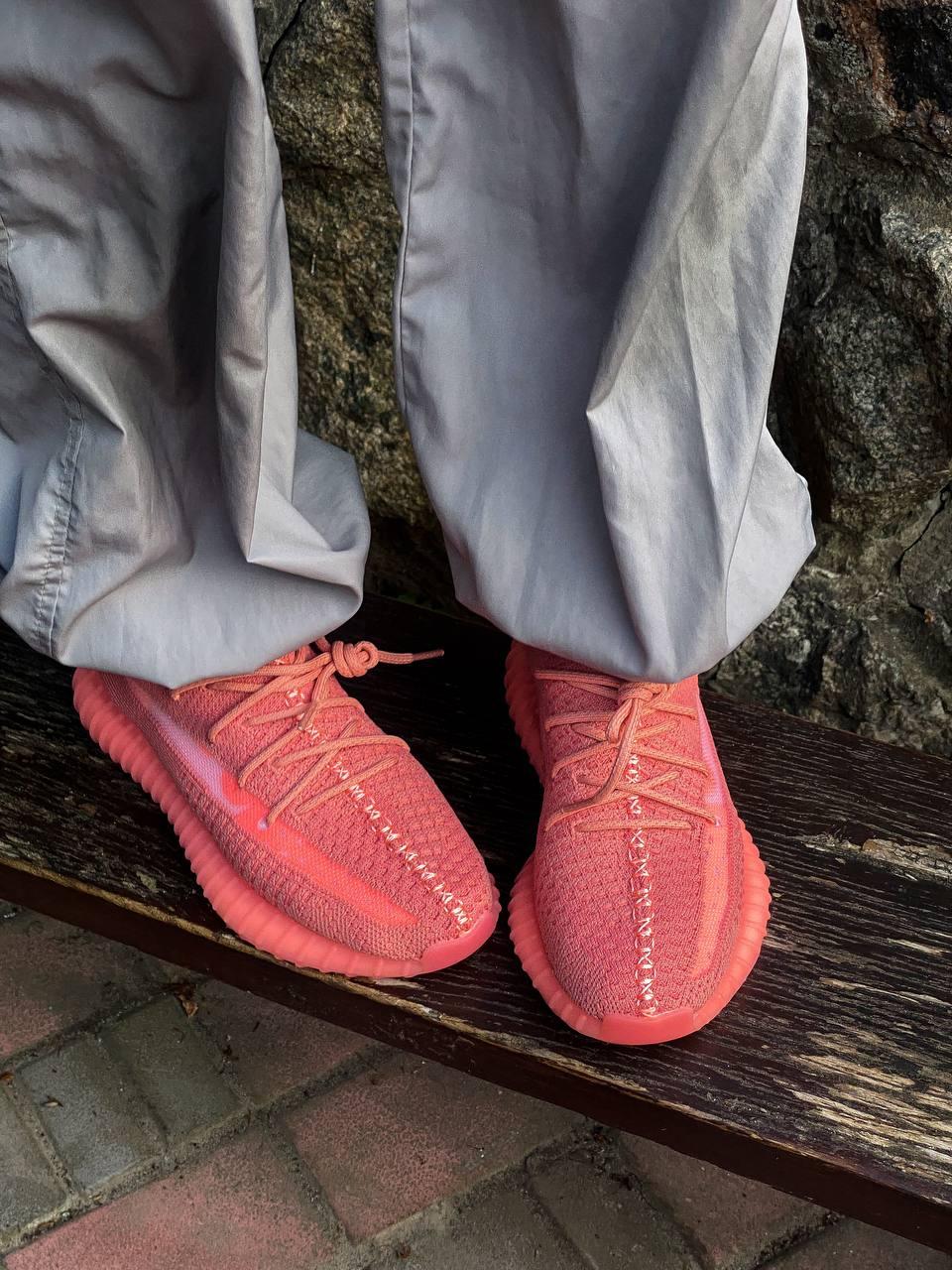 Adidas Yeezy Boost 350 Coral (Рефлективні шнурки)