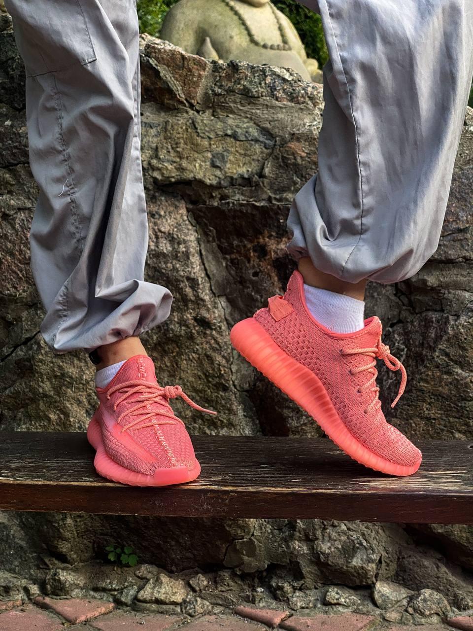 Adidas Yeezy Boost 350 Coral (Рефлективні шнурки)