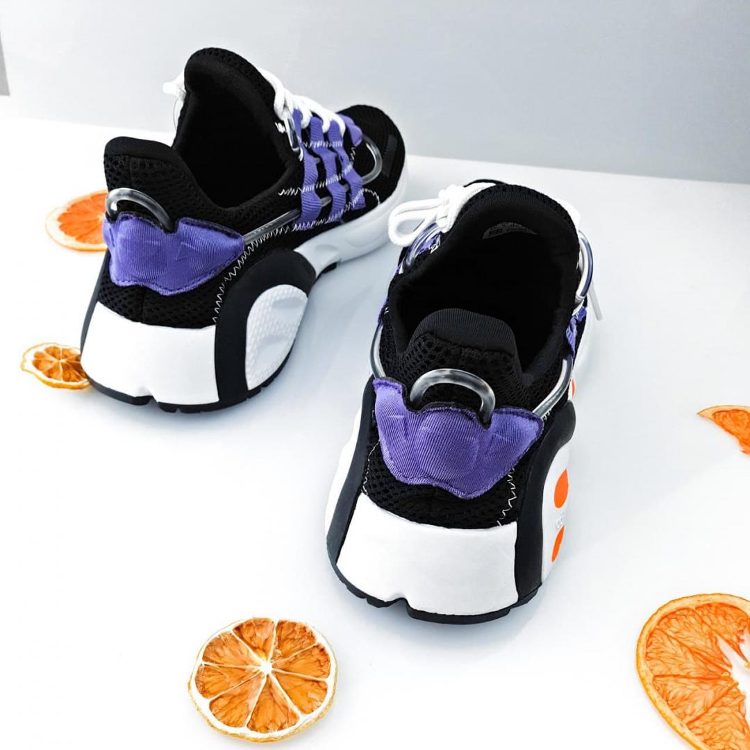 Adidas Yeezy 600 Lexicon Black White Violet Orange
