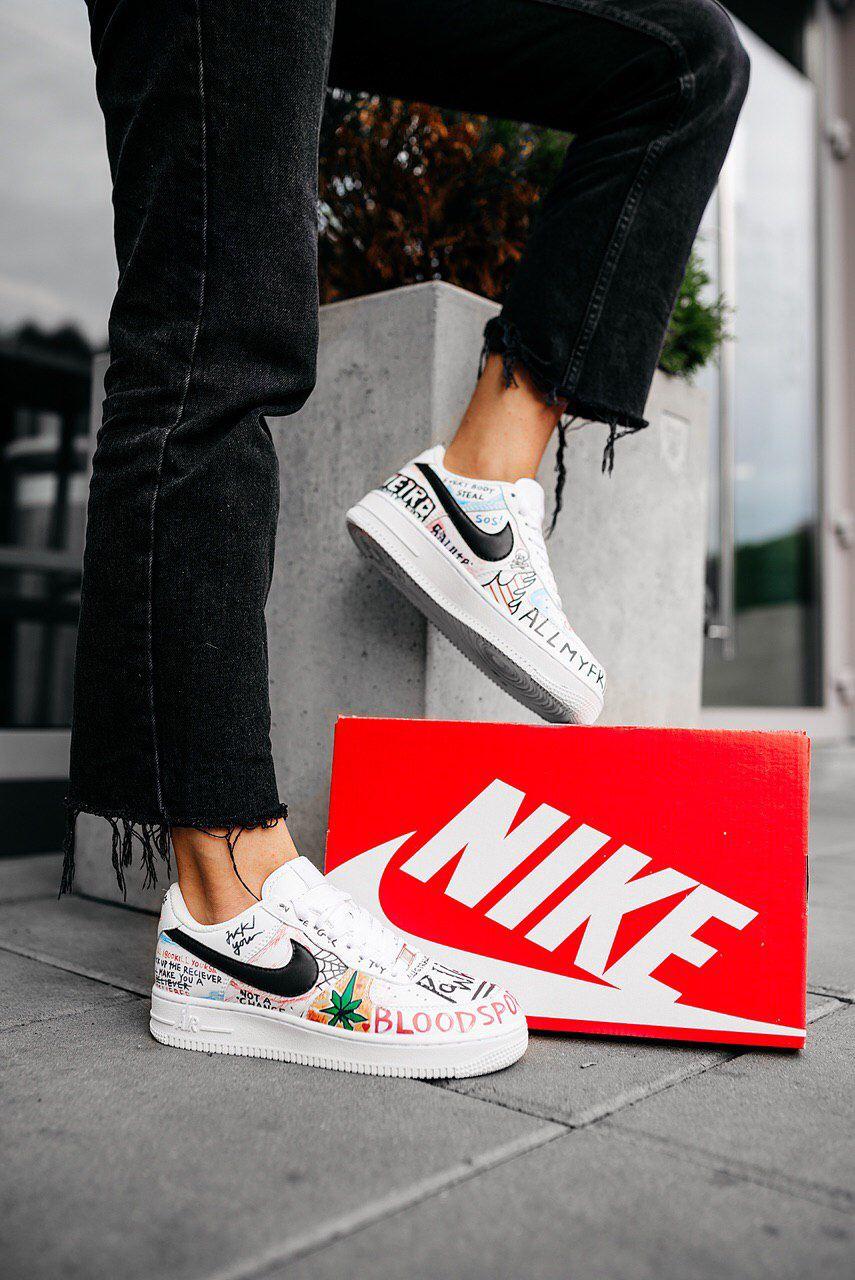 Nike Air Force 1 Grafiti Harlem