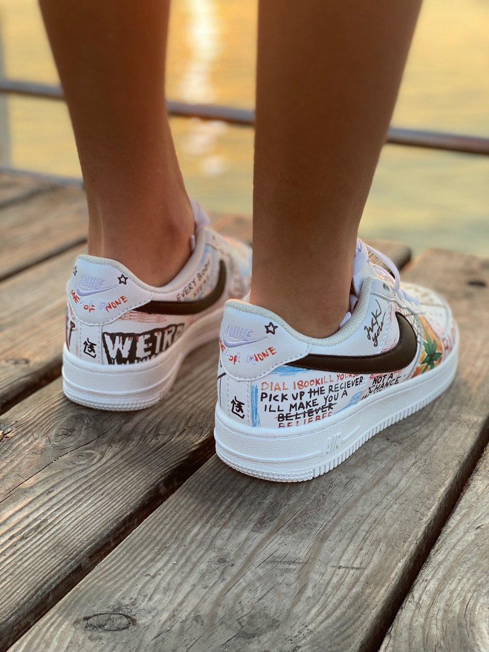 Nike Air Force 1 Grafiti Harlem