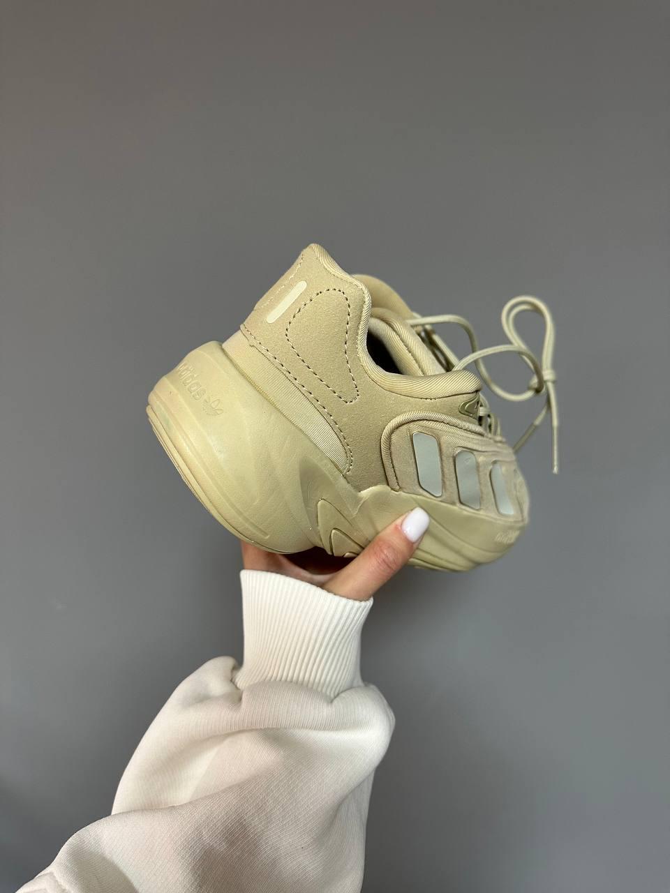 Adidas Ozelia Golden Beige