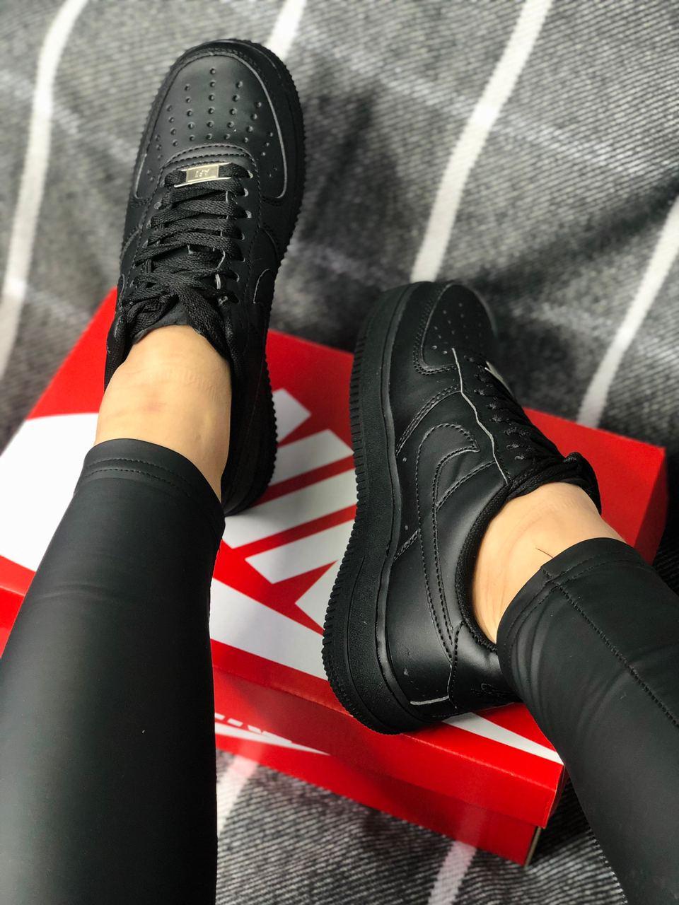 Nike Air Force 1 Classic Black