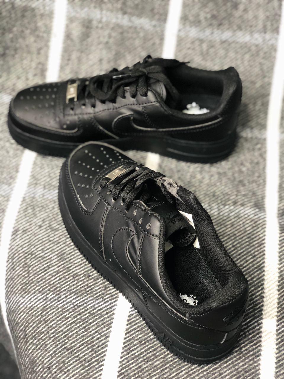 Nike Air Force 1 Classic Black