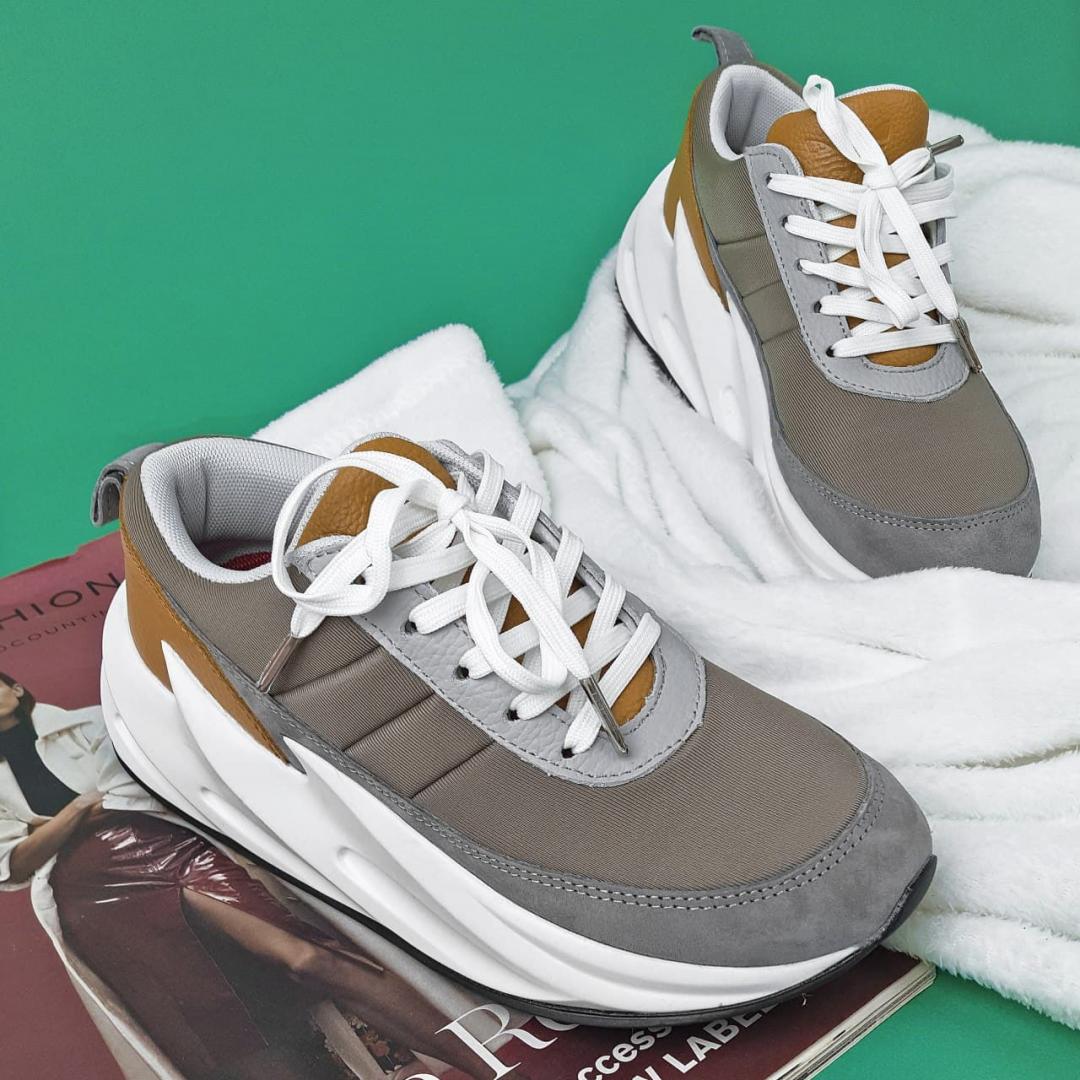 Adidas Shark Brown White