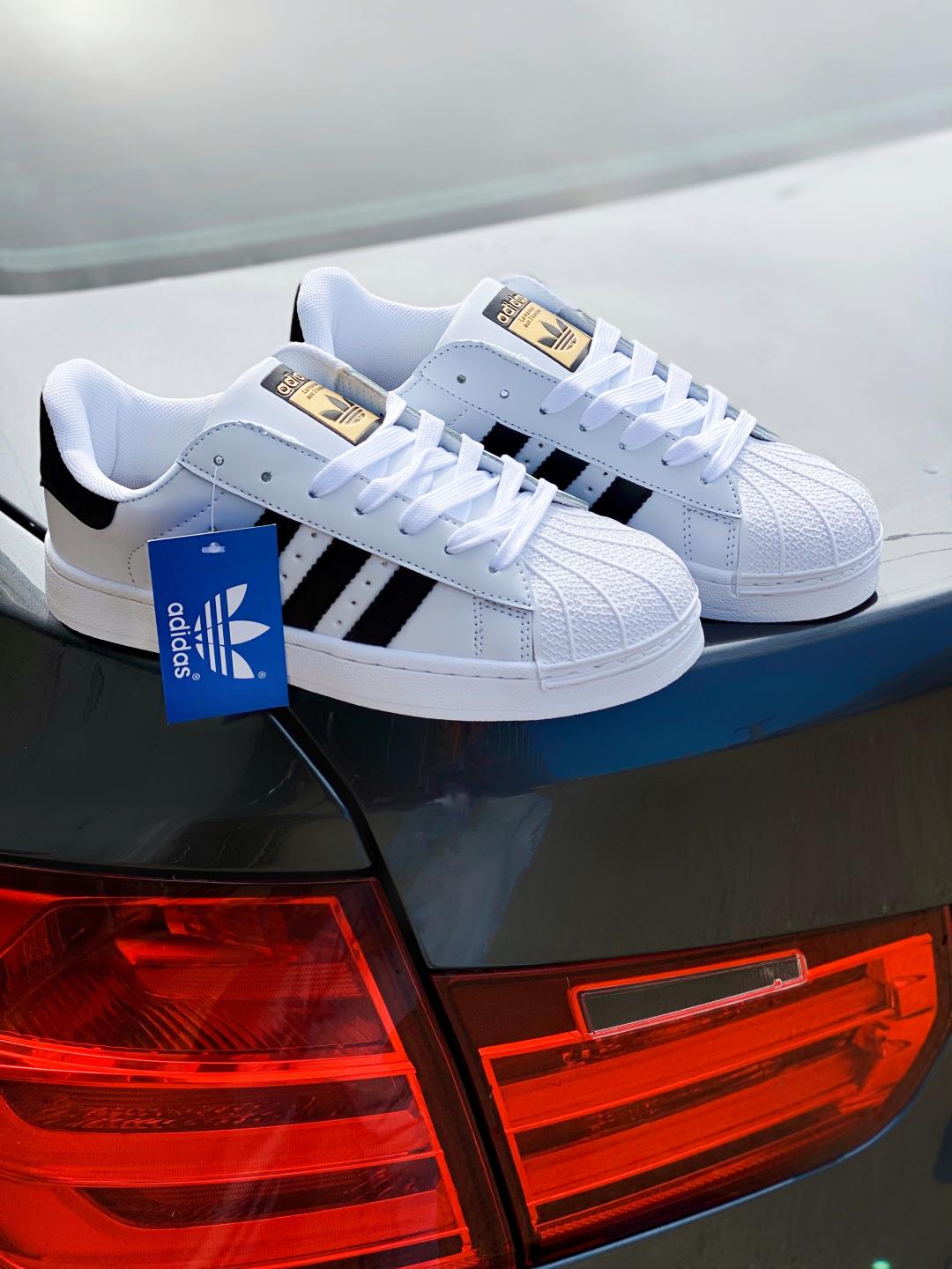 Adidas Superstar Black White 1