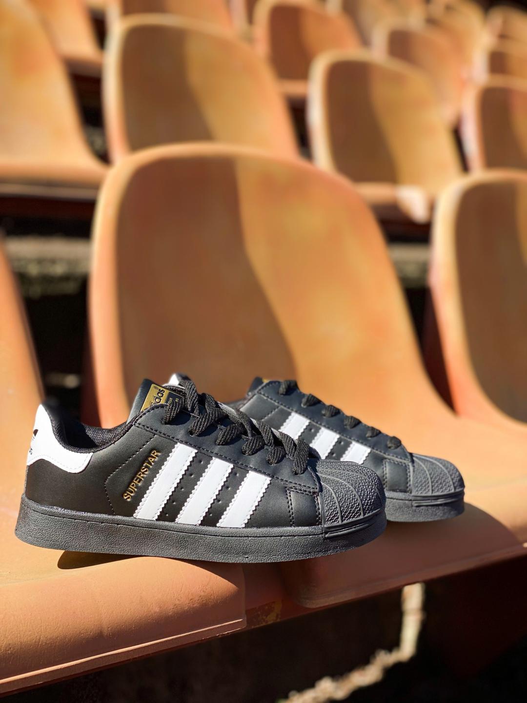 Adidas Superstar Black White 2