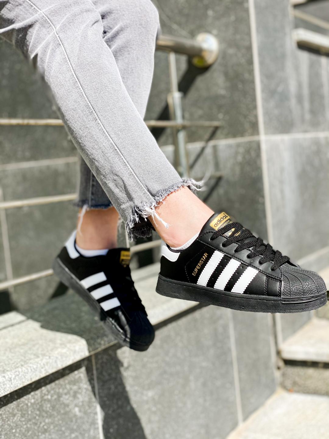 Adidas Superstar Black White 2