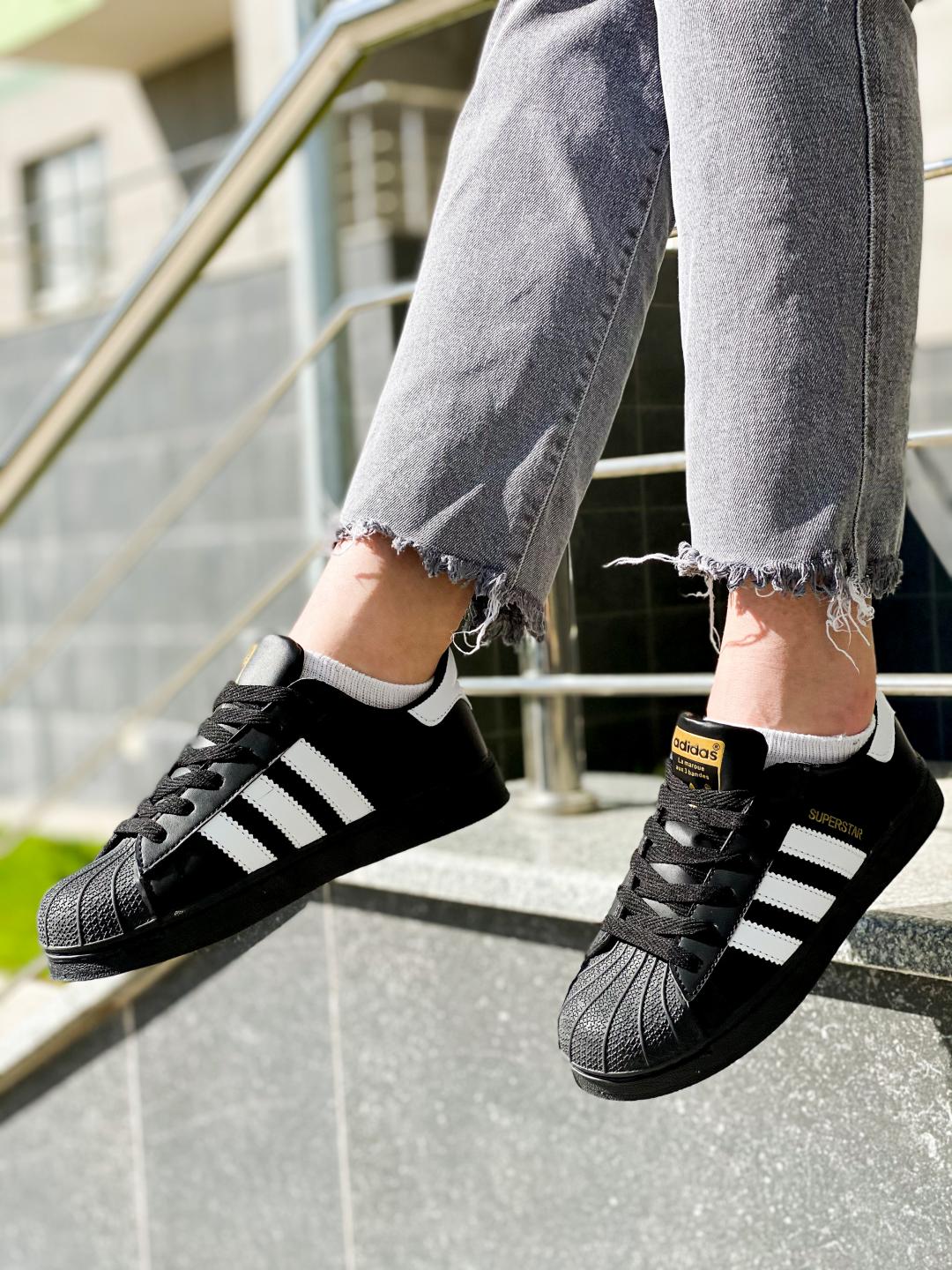 Adidas Superstar Black White 2