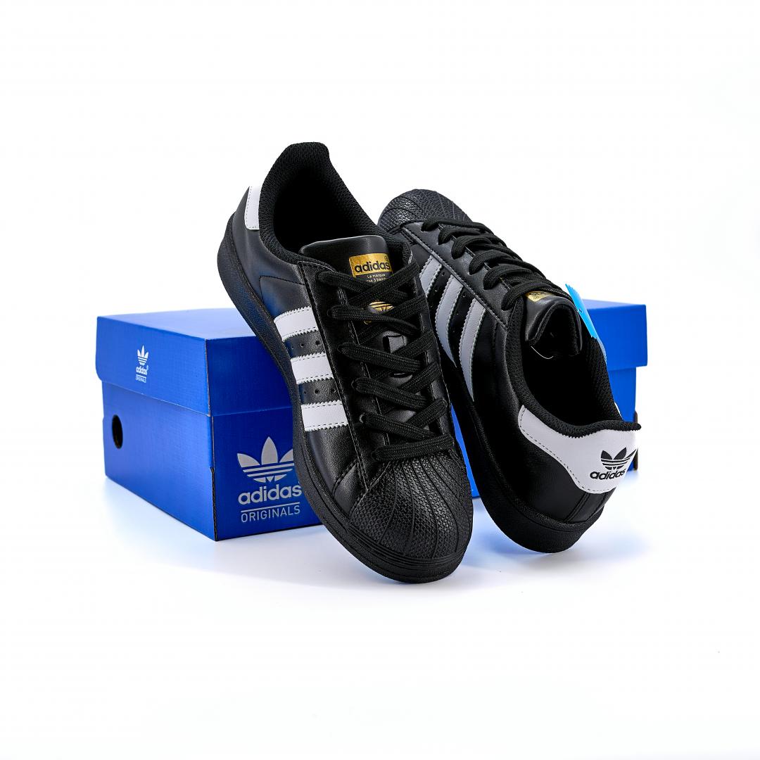 Adidas Superstar Black White 2