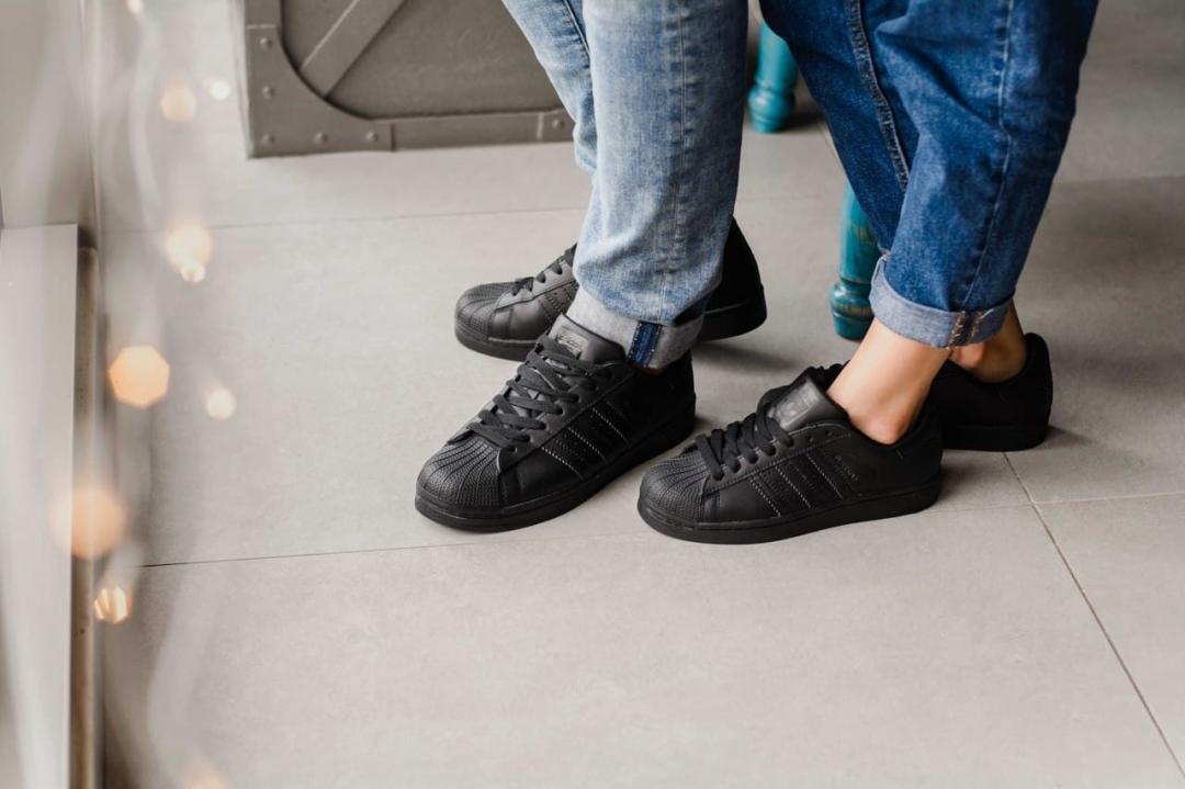 Adidas Superstar Black 2