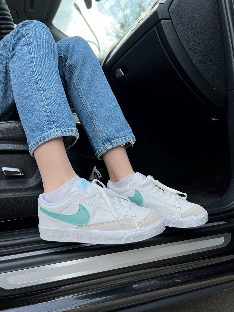 Nike Blazer Low Platform White Mint