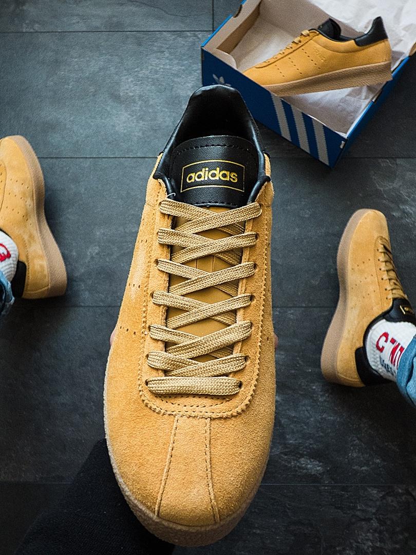 Adidas Topanga Brown
