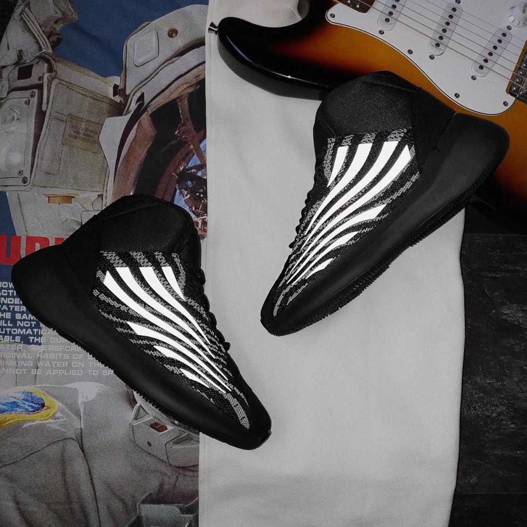 Adidas Yeezy Basketball Quantum Black