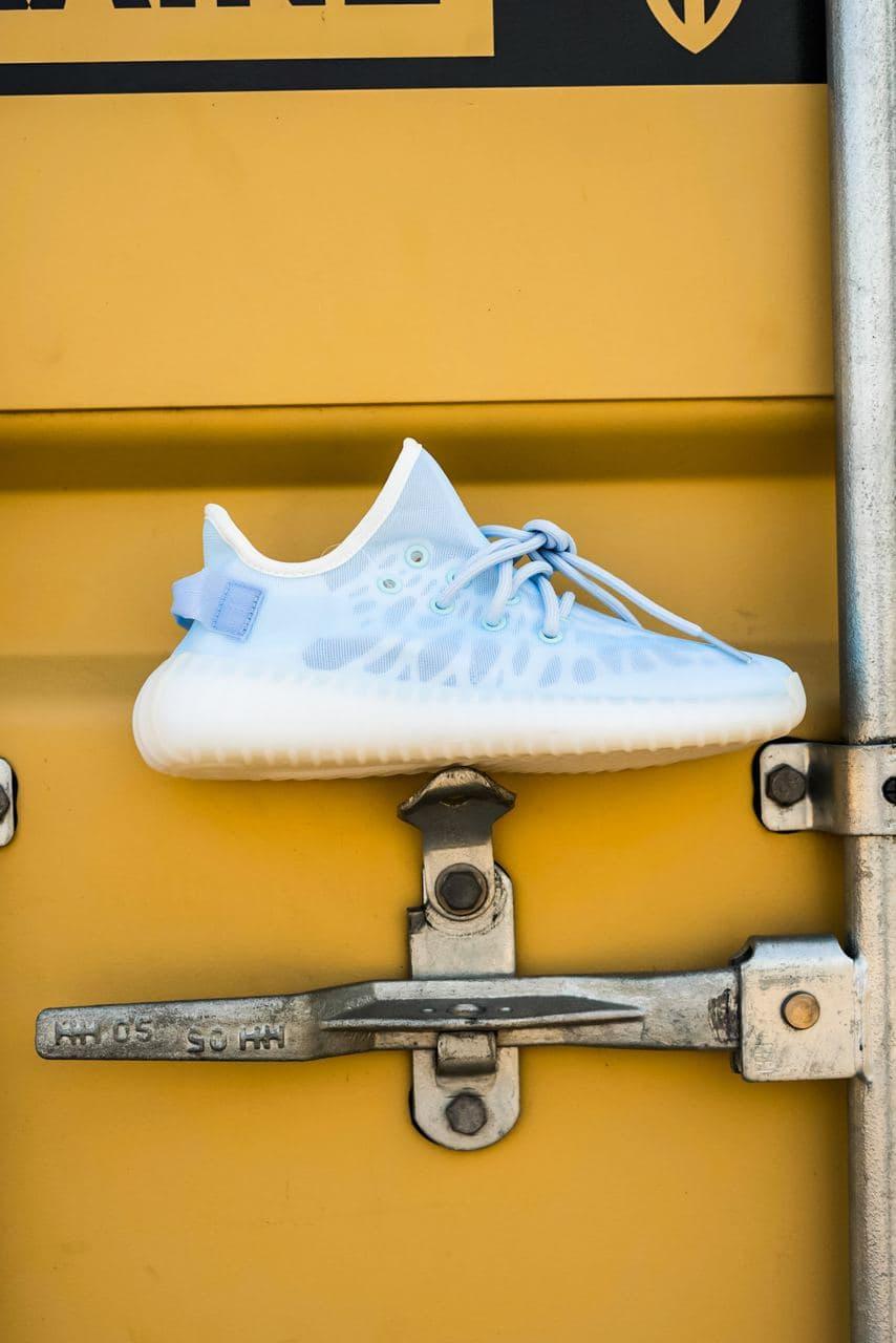 Adidas Yeezy Boost 350 V2 Mono Ice