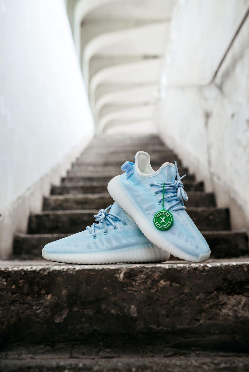 Adidas Yeezy Boost 350 V2 Mono Ice