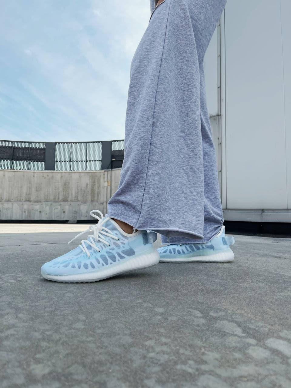Adidas Yeezy Boost 350 V2 Mono Ice