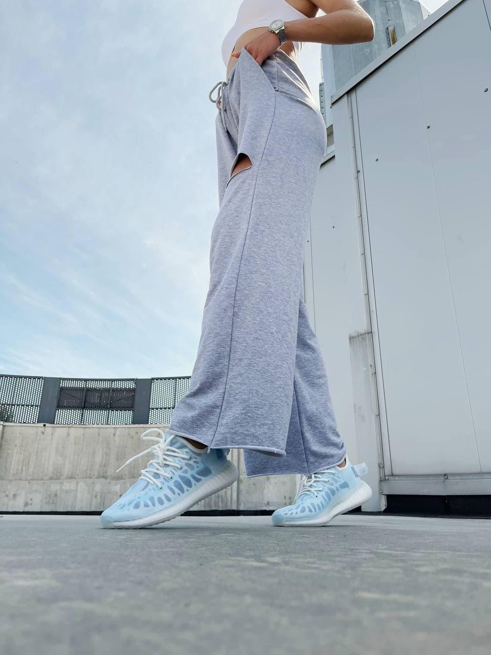 Adidas Yeezy Boost 350 V2 Mono Ice