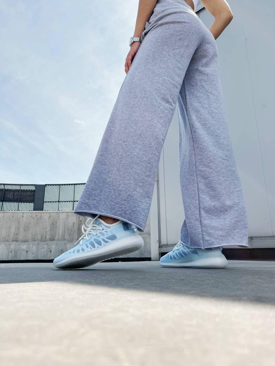 Adidas Yeezy Boost 350 V2 Mono Ice