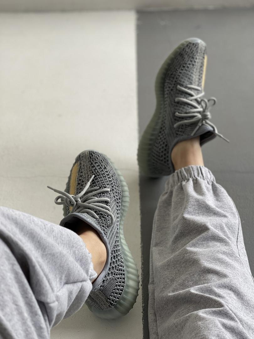 Adidas Yeezy Boost 350 V2 Ash Blue