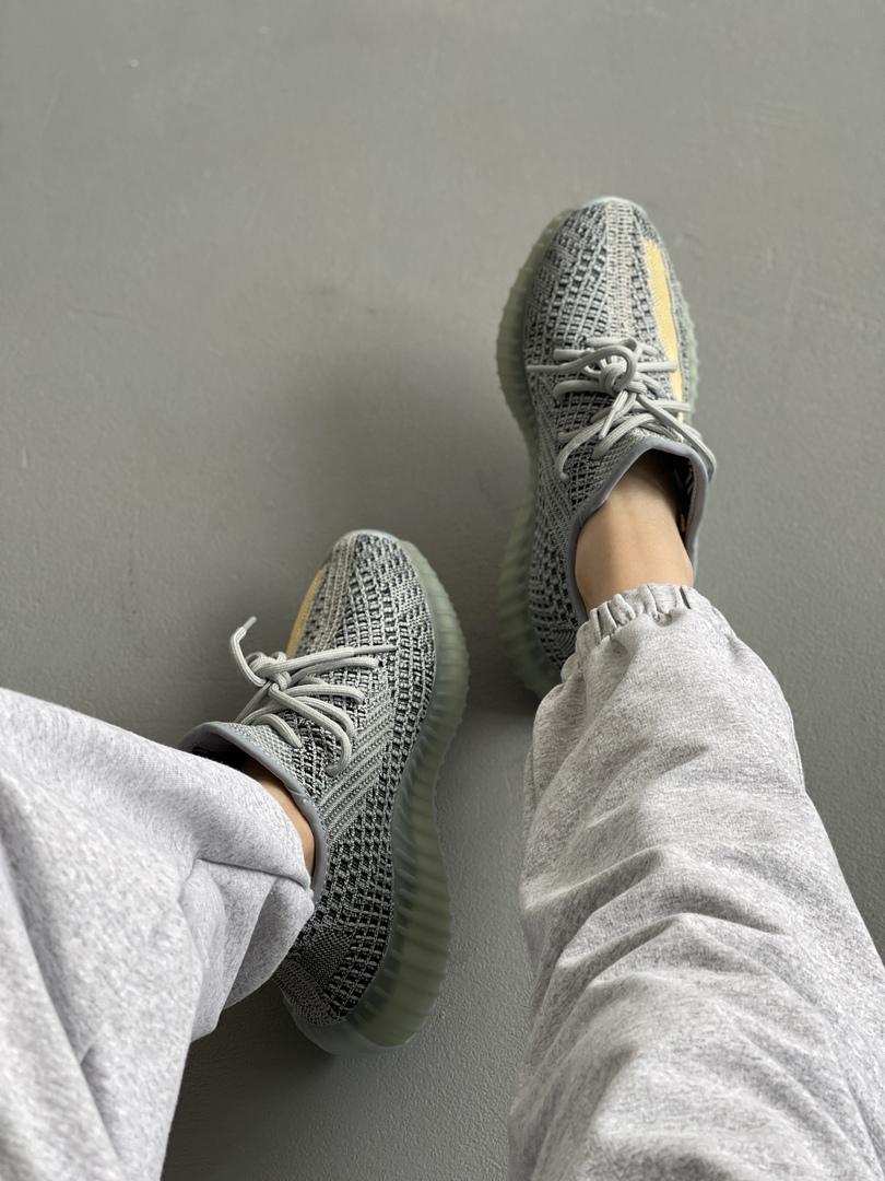 Adidas Yeezy Boost 350 V2 Ash Blue