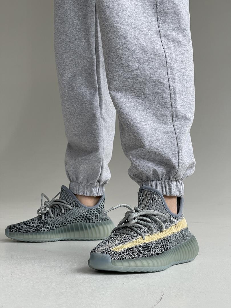 Adidas Yeezy Boost 350 V2 Ash Blue