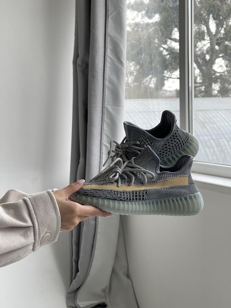 Adidas Yeezy Boost 350 V2 Ash Blue