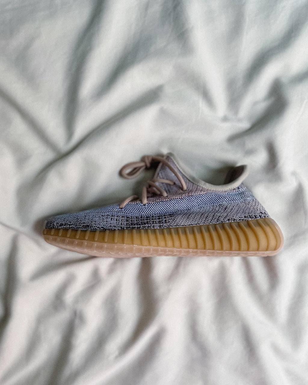 Adidas Yeezy Boost 350 V2 Fade