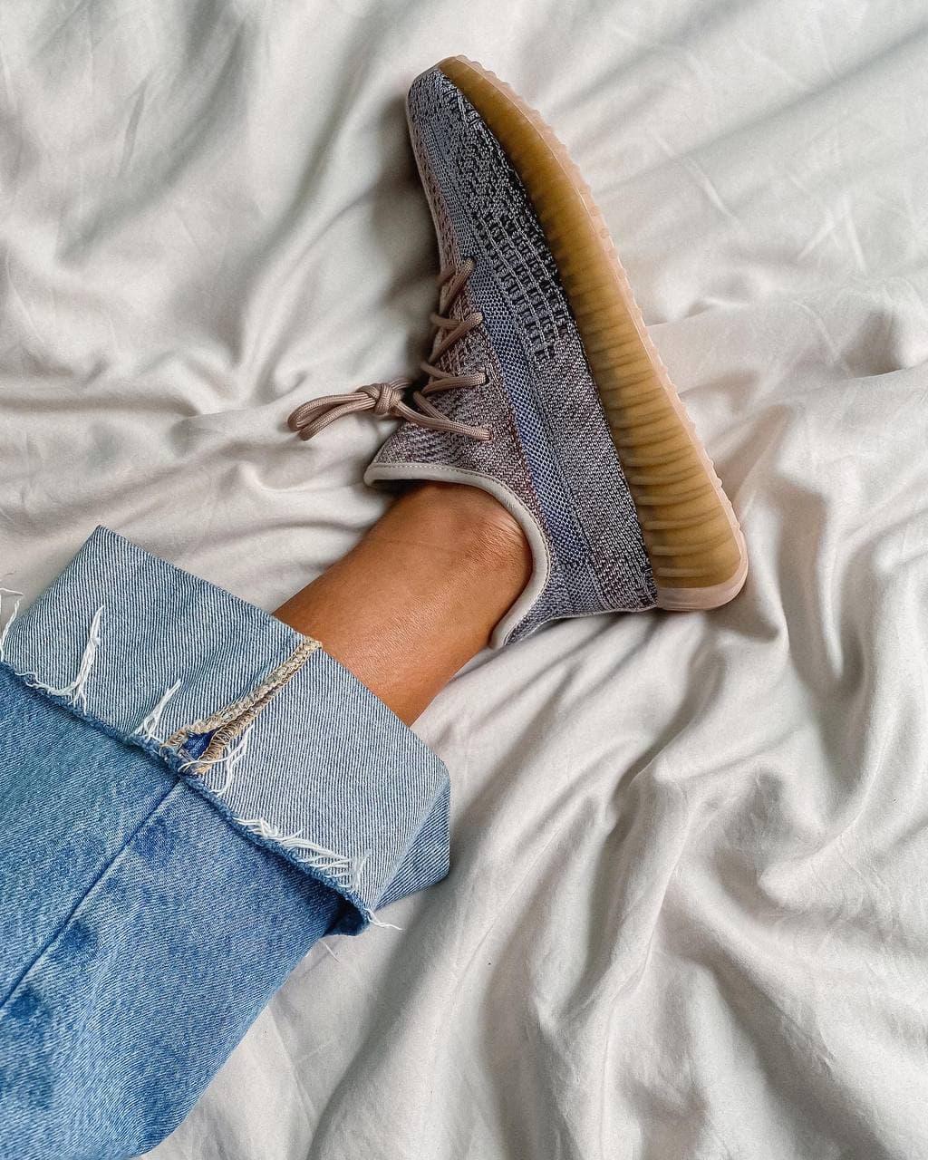 Adidas Yeezy Boost 350 V2 Fade