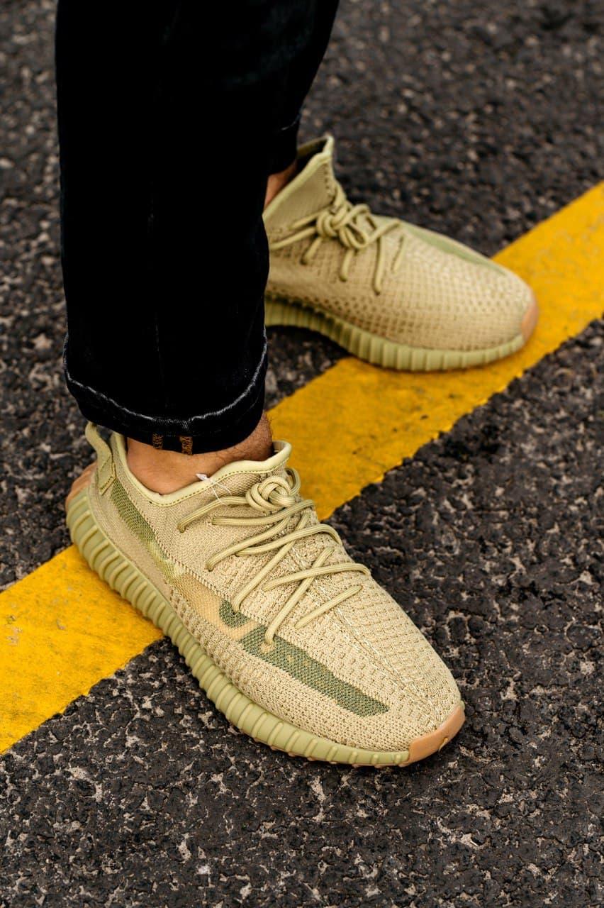 Adidas Yeezy Boost 350 V2 Sulfur