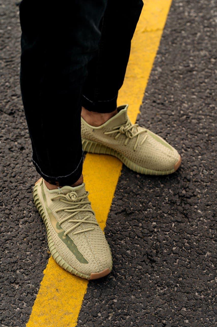 Adidas Yeezy Boost 350 V2 Sulfur