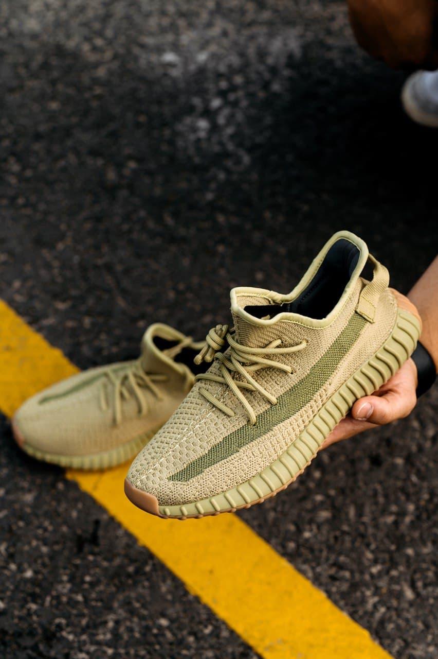 Adidas Yeezy Boost 350 V2 Sulfur