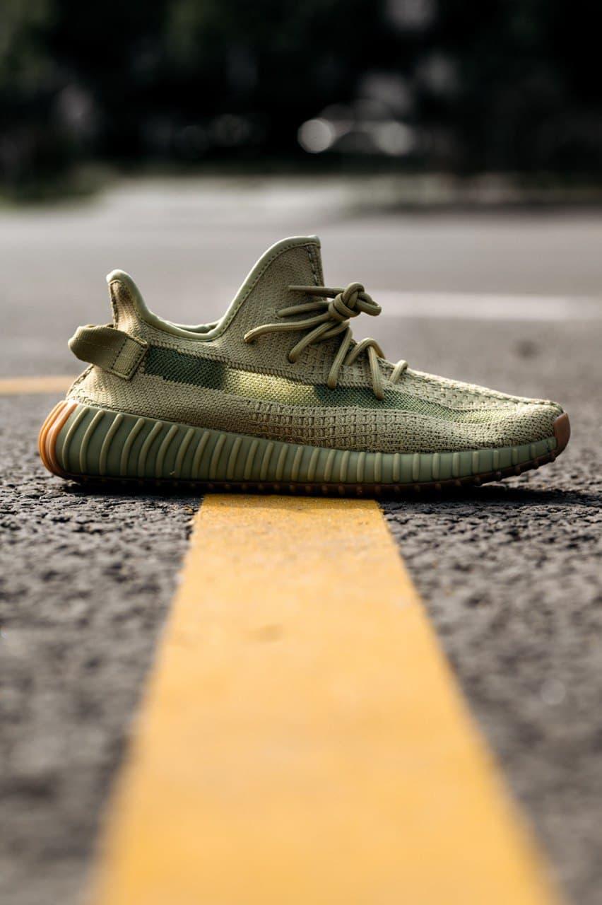 Adidas Yeezy Boost 350 V2 Sulfur