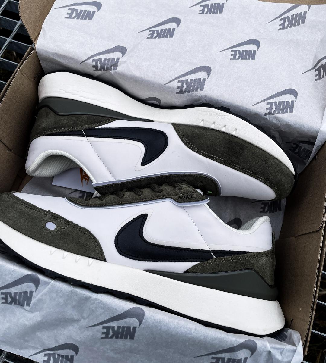 Nike Waffle Khaki