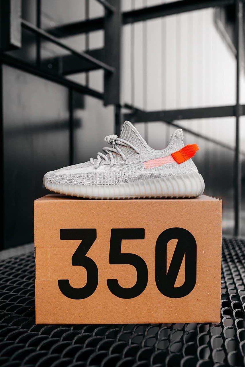 Adidas Yeezy Boost 350 V2 Tail Light