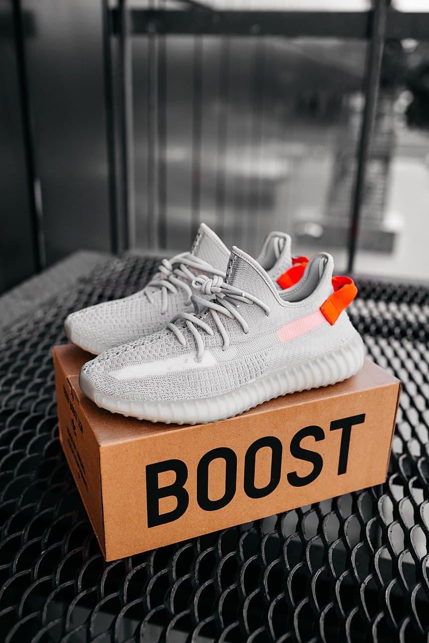 Adidas Yeezy Boost 350 V2 Tail Light