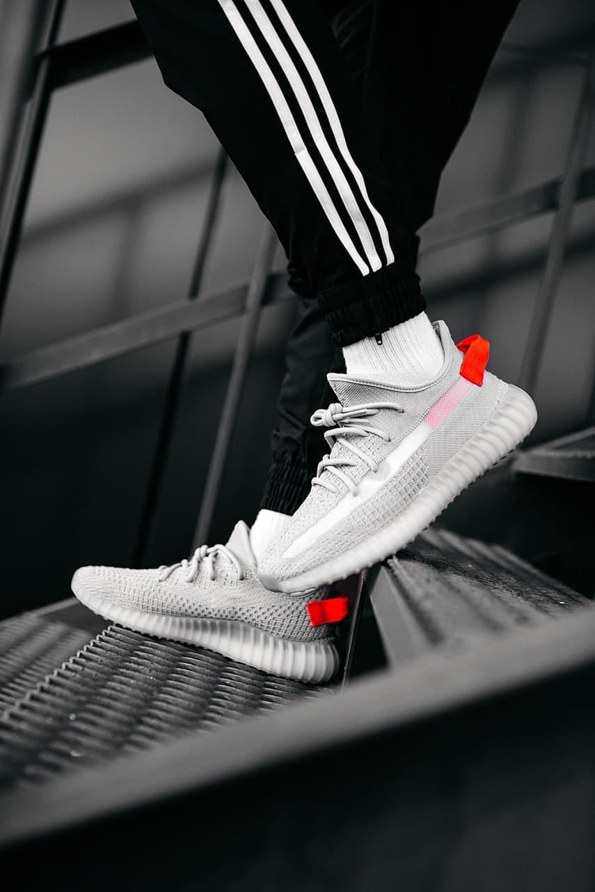 Adidas Yeezy Boost 350 V2 Tail Light