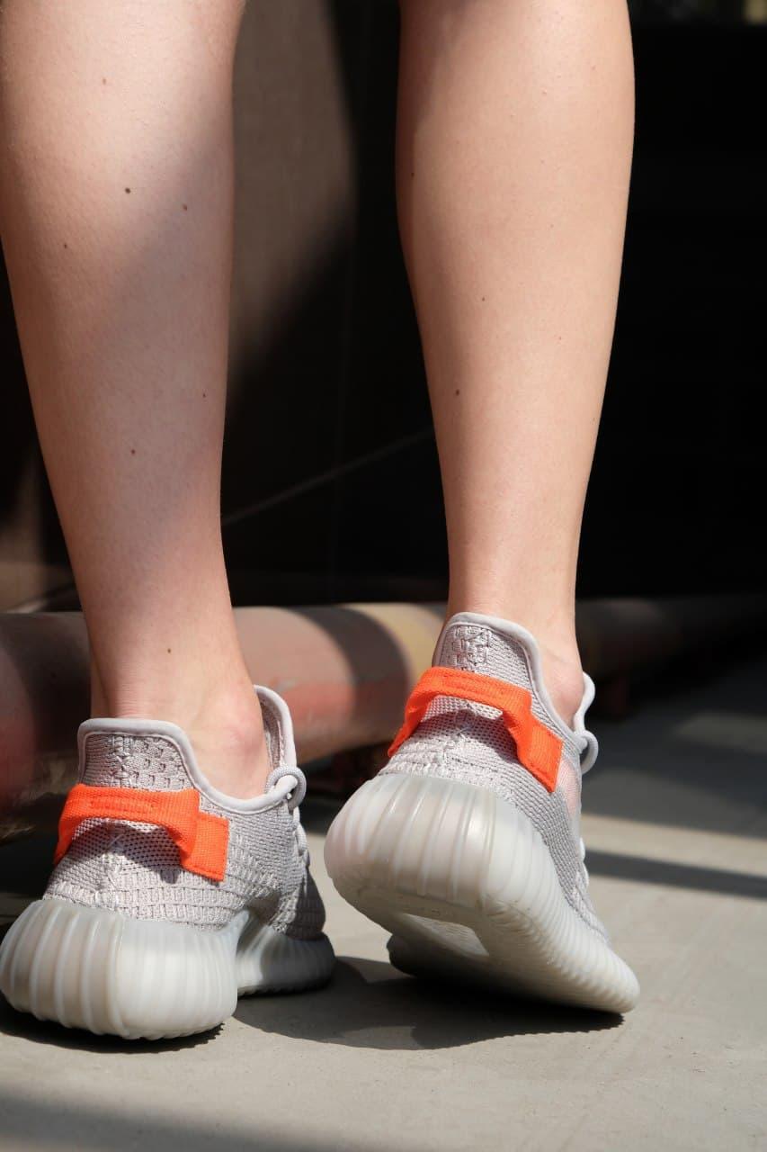 Adidas Yeezy Boost 350 V2 Tail Light