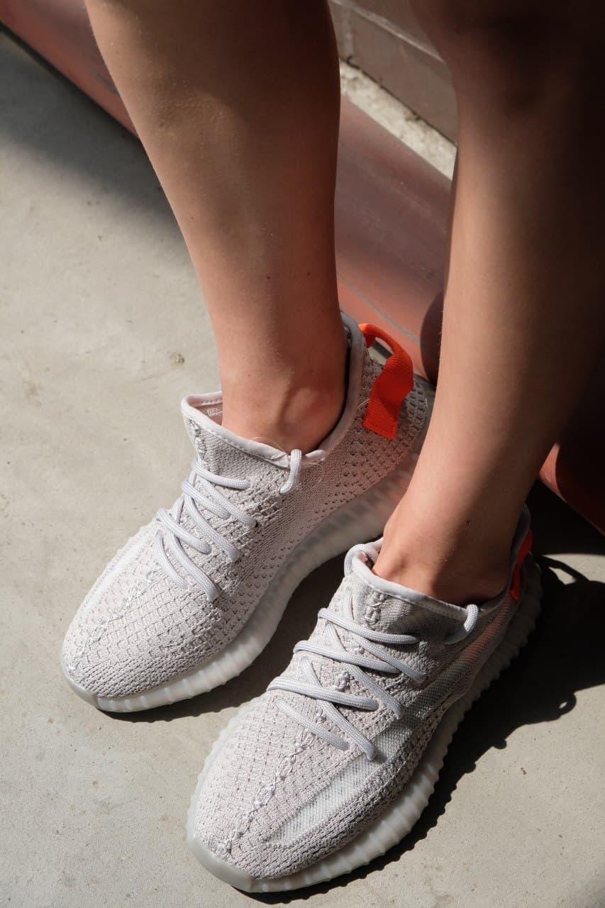 Adidas Yeezy Boost 350 V2 Tail Light