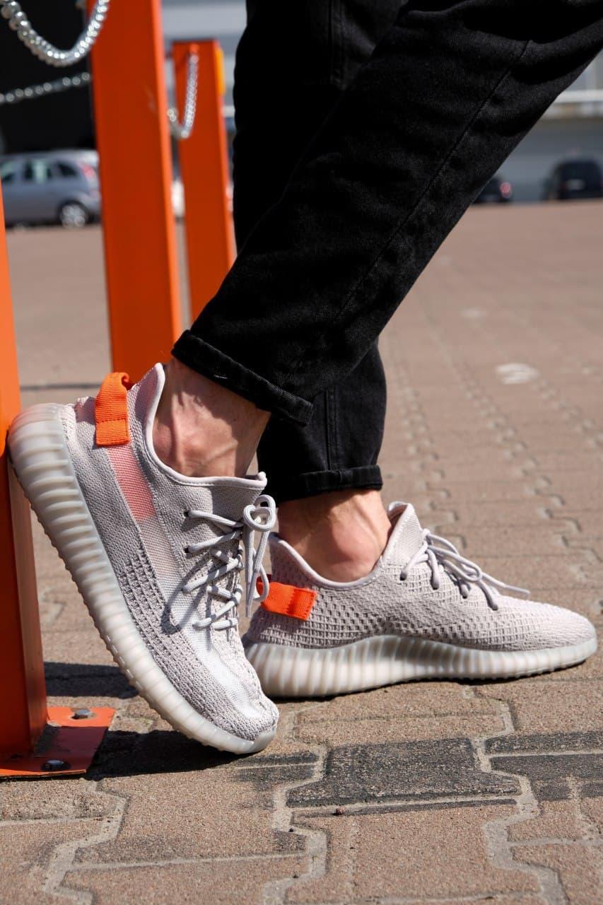 Adidas Yeezy Boost 350 V2 Tail Light