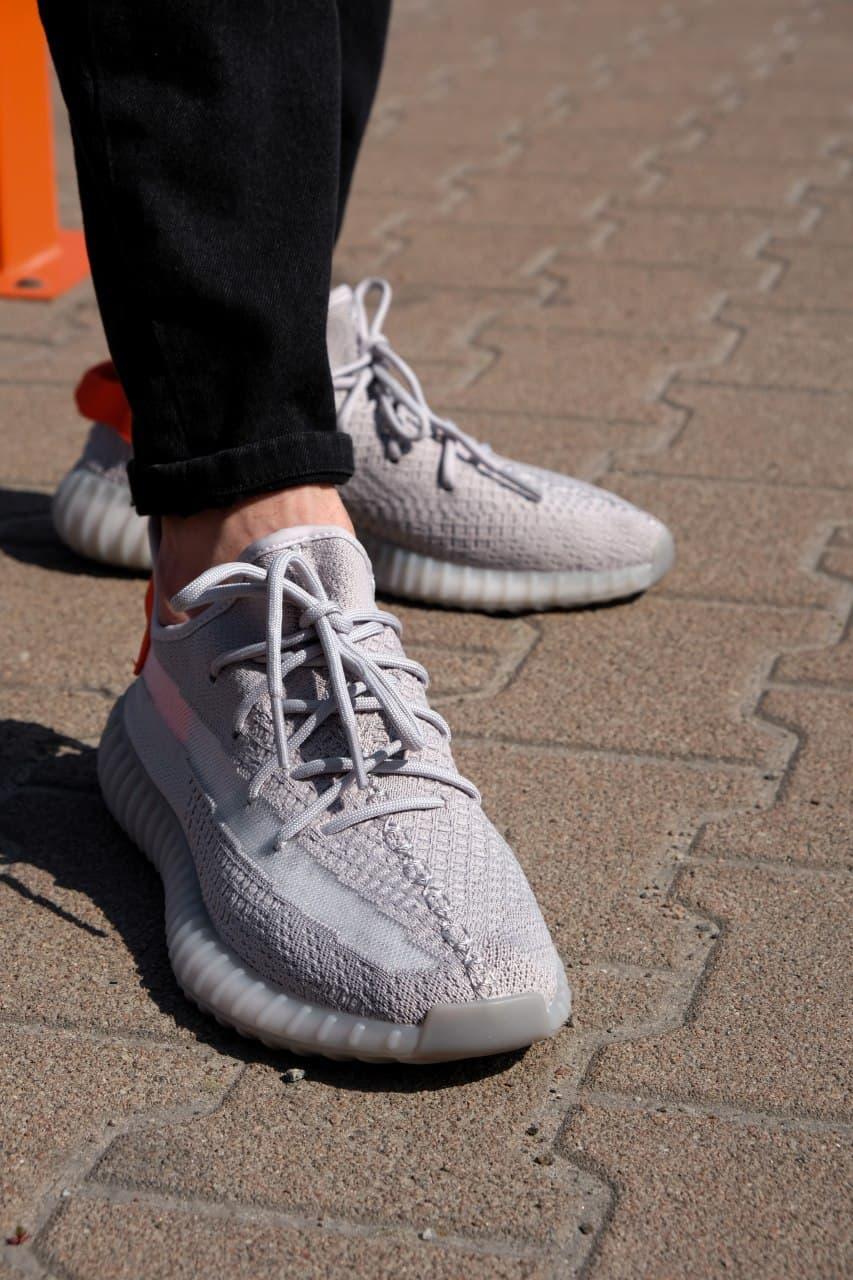 Adidas Yeezy Boost 350 V2 Tail Light