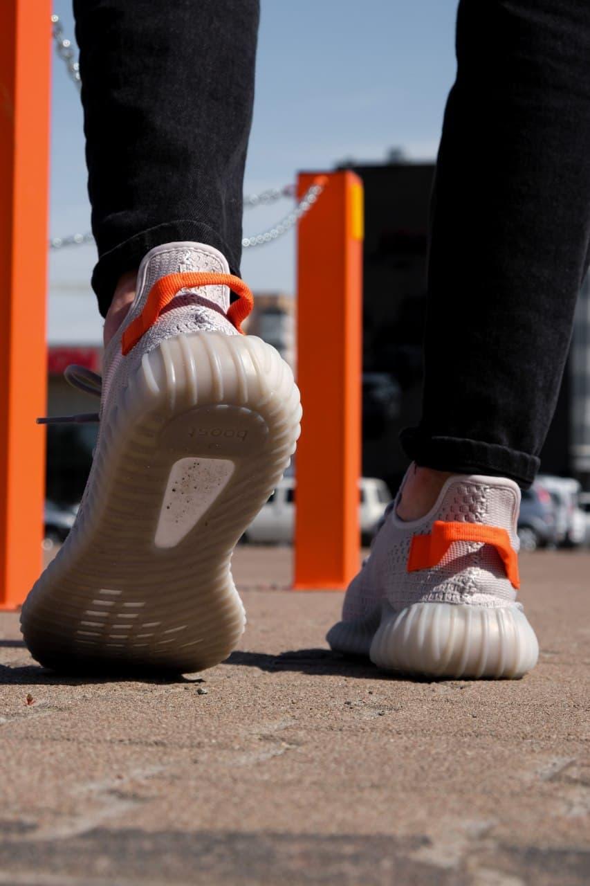 Adidas Yeezy Boost 350 V2 Tail Light