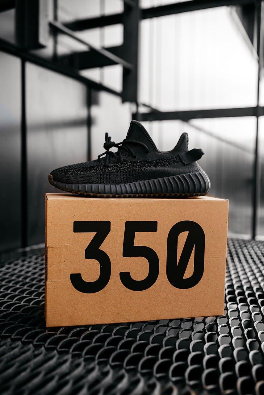 Adidas Yeezy Boost 350 Black Cinder (Рефлективна полоска)