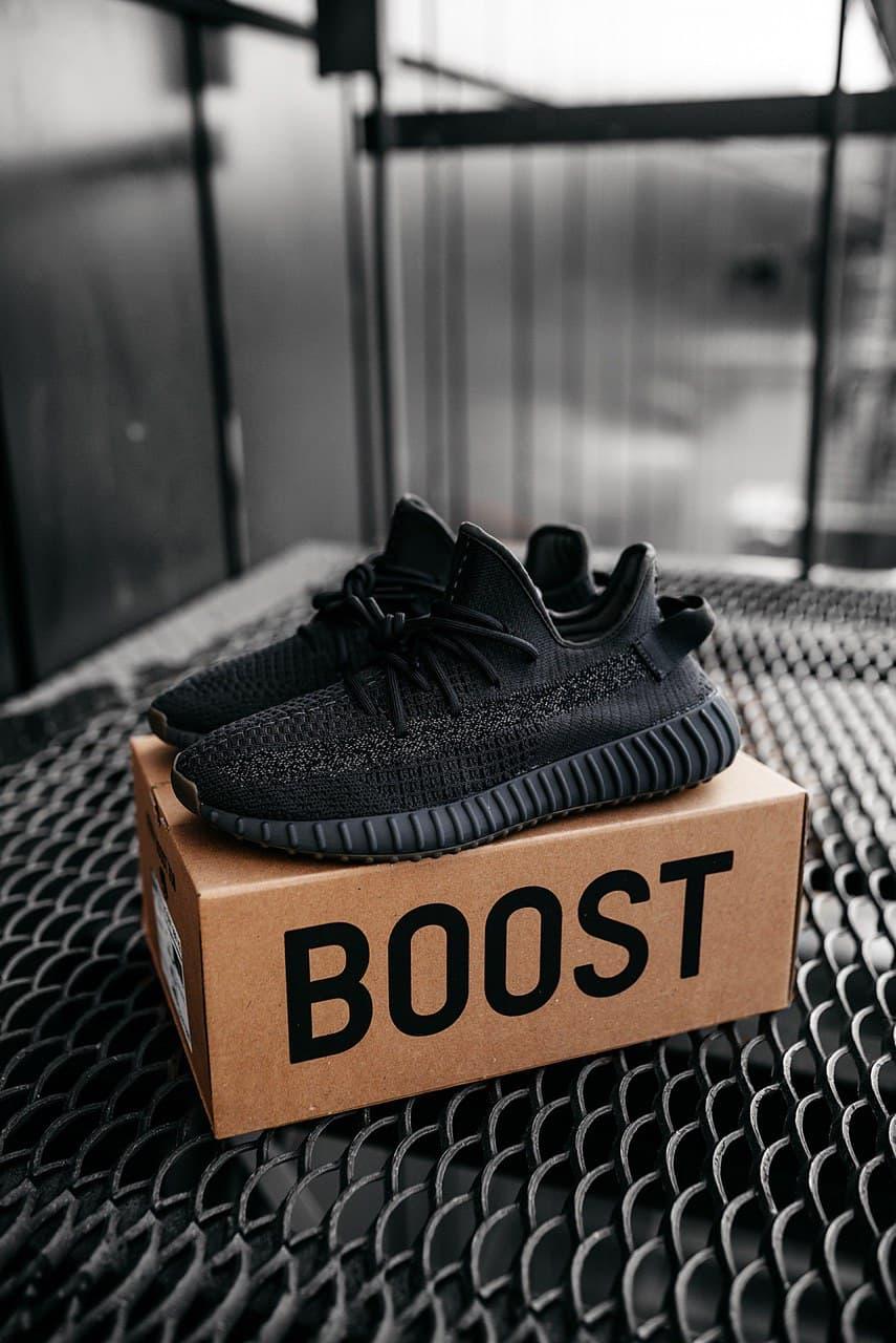 Adidas Yeezy Boost 350 Black Cinder (Рефлективна полоска)