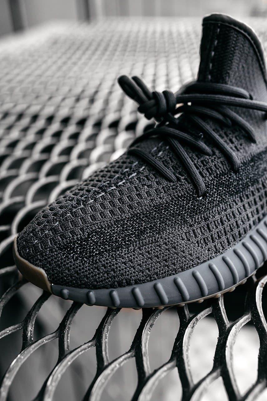 Adidas Yeezy Boost 350 Black Cinder (Рефлективна полоска)
