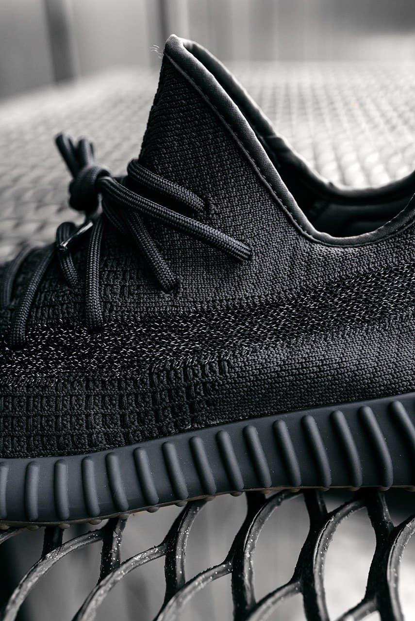 Adidas Yeezy Boost 350 Black Cinder (Рефлективная полоска)