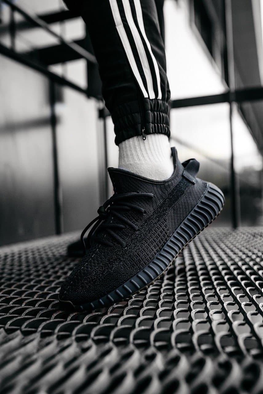 Adidas Yeezy Boost 350 Black Cinder (Рефлективная полоска)