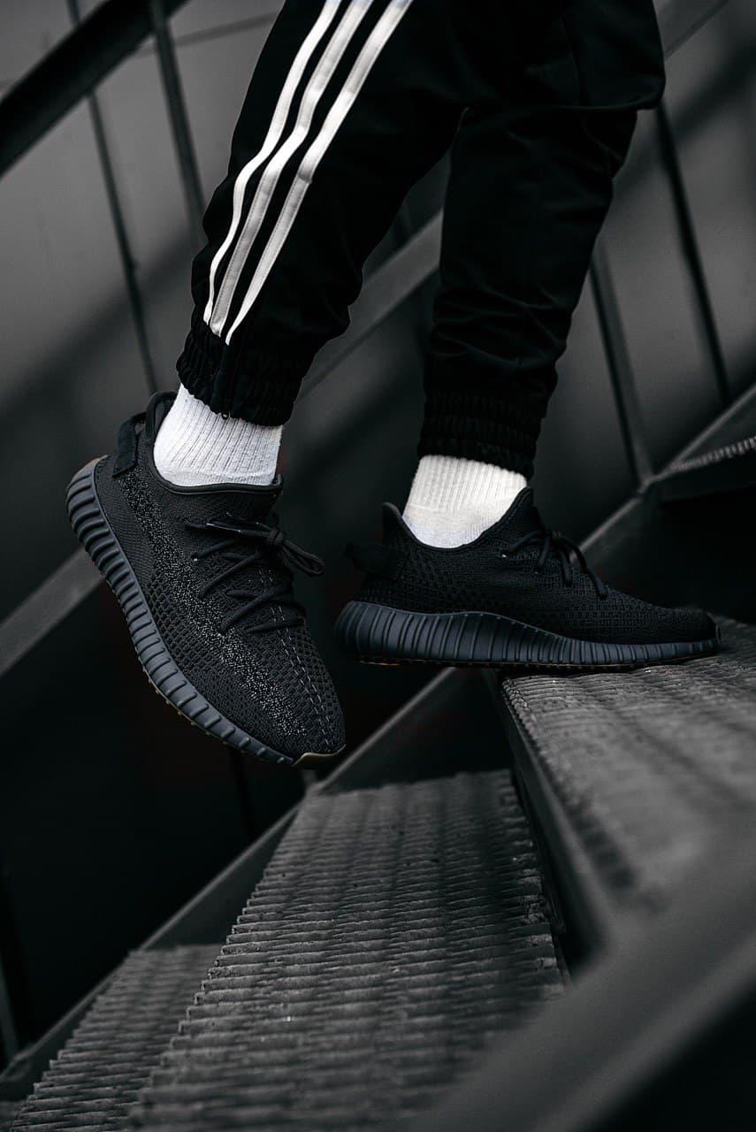 Adidas Yeezy Boost 350 Black Cinder (Рефлективная полоска)