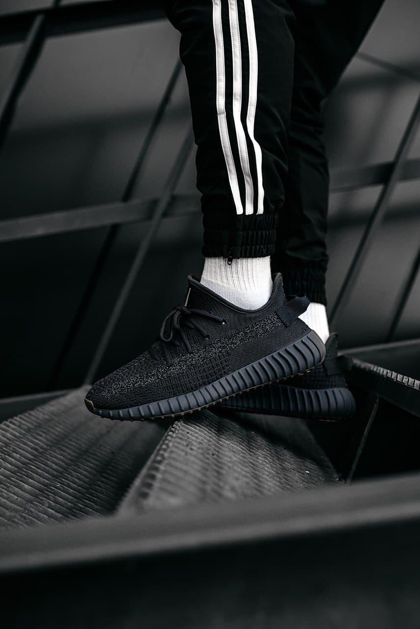 Adidas Yeezy Boost 350 Black Cinder (Рефлективная полоска)
