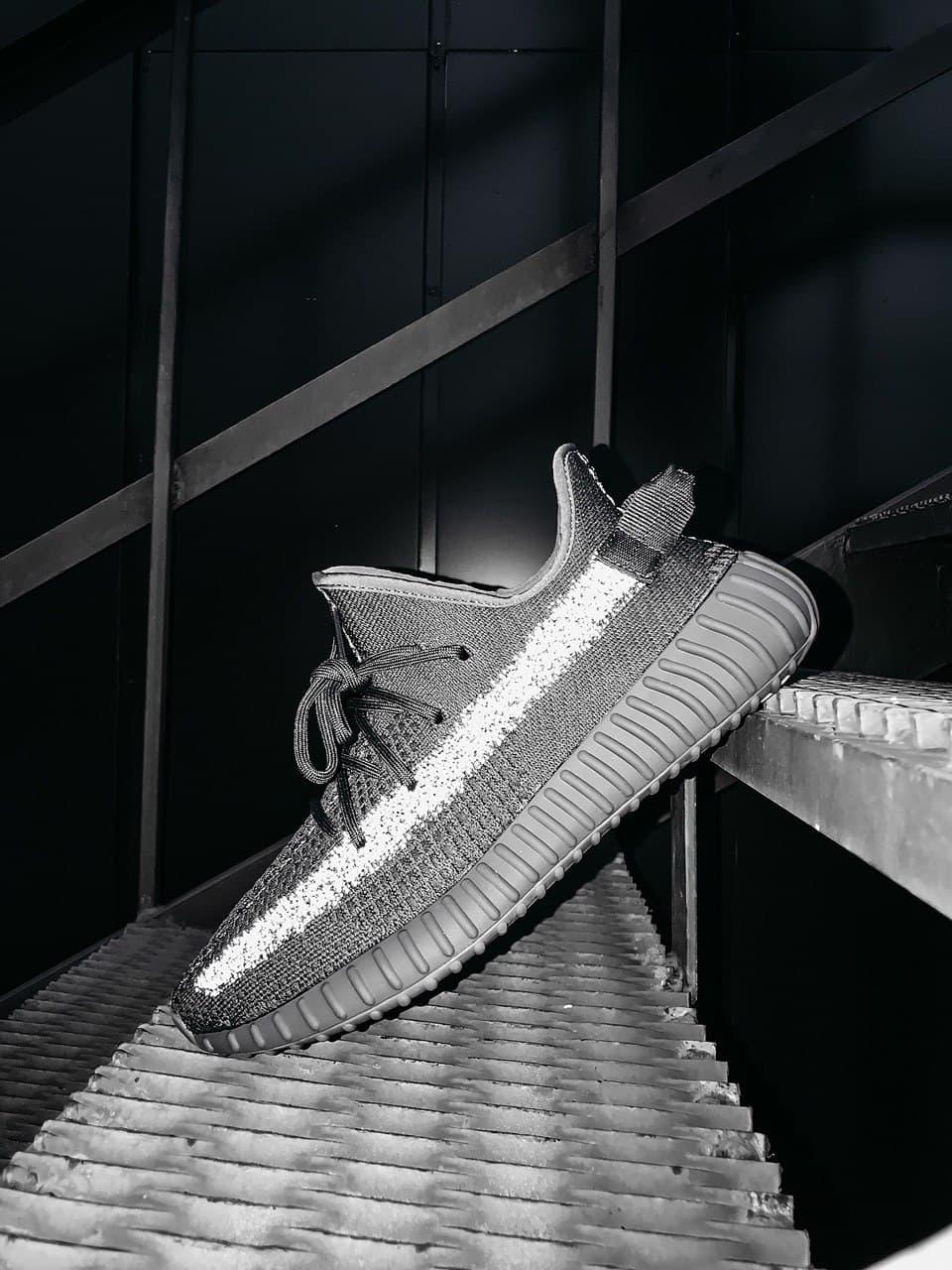 Adidas Yeezy Boost 350 Black Cinder (Рефлективная полоска)